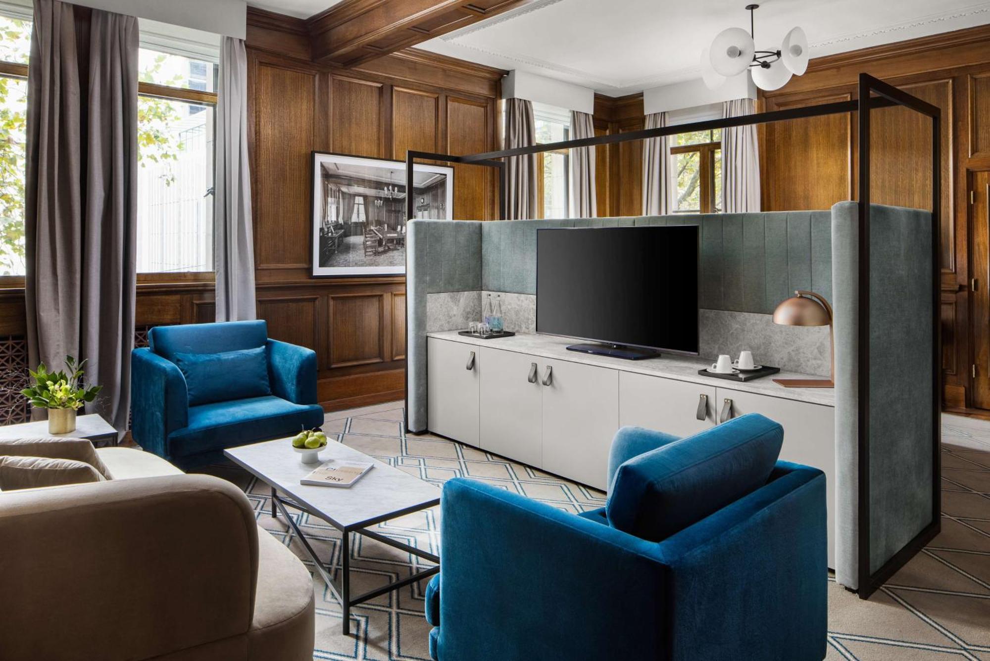 Hilton Melbourne Little Queen Street Екстер'єр фото The Library at The Ivy Hotel